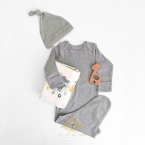 NWT Cute Baby Gift Set Pajamas Bag Muslin Blanket & Wooden Toy Crocs & Friends